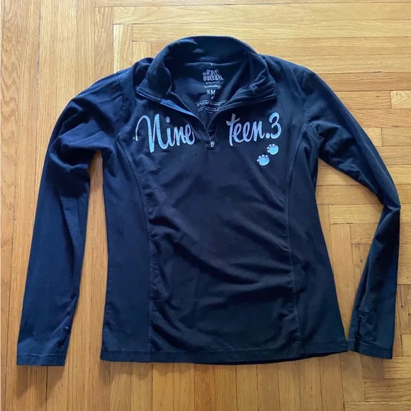 RARE Raw Threads Disney Dumbo Double Dare 3/4 zip - Picture 1 of 6